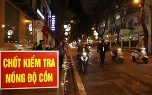 Hà Nội: Phát hiện lái xe máy vi phạm nồng độ cồn vượt gấp 9 lần kịch khung