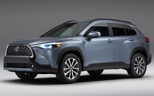 Toyota chơi lớn, tổng lực ra mắt Fortuner thế hệ mới và một phiên bản 'Corolla Cross' 7 chỗ