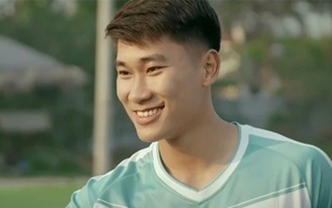 Tiền đạo Nhâm Mạnh Dũng xuất hiện trên phim VTV3: Khán giả thích thú khen vừa đá bóng hay vừa diễn xuất giỏi