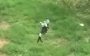 Clip trên mạng xã hội ghi lại cảnh đánh nhau chỉ là trò đùa của nhóm học sinh ở Cà Mau