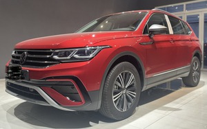 Khó cạnh tranh Mercedes GLB, VW Tiguan 2023 giảm giá 100 triệu đồng để tìm khách, bản cũ xả kho với giá thấp chưa từng thấy