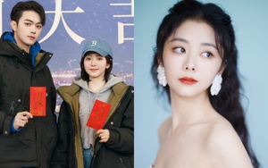 Đàm Tùng Vận vướng nghi vấn làm việc qua loa, bỏ đoàn phim khiến Hứa Khải phải diễn với thế thân 