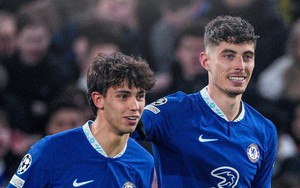 VAR gây tranh cãi, Chelsea ngược dòng vào tứ kết Champions League sau 90 phút kịch tính