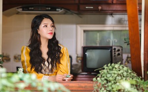 Tô Ngọc Hà tươi mới trong MV 'Kẹp tóc màu xanh'