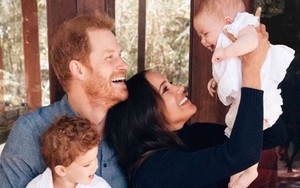 Bất chấp mâu thuẫn cùng cực, Hoàng gia Anh có động thái nhượng bộ vô cùng bất ngờ với gia đình Harry - Meghan
