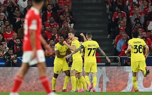 Lukaku thông nòng, Inter đánh bại Benfica để đặt một chân vào bán kết C1