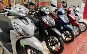 Giá Honda Vision về mức khó tin, xe uống 1,8 lít xăng/100km