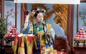 Ảnh hiếm ghi lại chân dung thành viên gia đình của Từ Hy Thái hậu, bất ngờ nhất là nhan sắc hai cô cháu gái