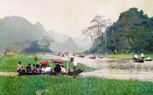 Cuộc đời sau ống kính: Chùa Hương, mùa hoa gạo 30 năm trước
