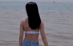 Đội trưởng U20 nữ Việt Nam lại gây sốt với màn cởi áo khoe dáng tuyệt hảo