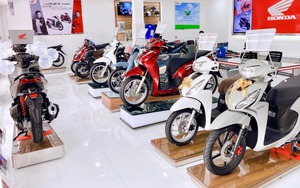 Giá xe máy lao dốc không phanh, nhưng doanh số bán hàng mới là điều gây bất ngờ