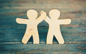 "Bạn là trung bình cộng của 5 người bạn dành nhiều thời gian nhất" quả không sai: 4 kiểu bạn, càng gần gũi càng khiến cuộc sống phú quý, phát tài 