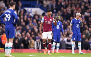 Chelsea bị CĐV nhà la ó dữ dội, Potter lại bị đòi sa thải