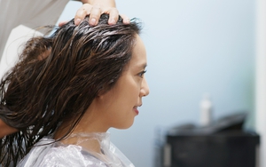 Mỗi tháng nhuộm tóc 1 lần, 10 năm sau cô gái mắc bệnh xơ gan: 4 lưu ý khi nhuộm tóc để bảo vệ sức khỏe