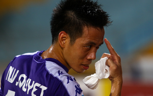 CLB Hà Nội kháng cáo cho Văn Quyết, khẳng định không có chuyện thúc cùi chỏ trọng tài