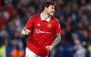 'Người băng' kết thúc lạnh lùng, Man United vào chung kết sau loạt penalty đầy căng thẳng