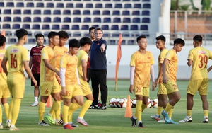 Bóng đá Việt Nam ngày 23/4: Trụ cột U22 Thái Lan kịp hội quân đấu U22 Việt Nam