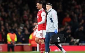 Trụ cột chấn thương nghiêm trọng, Arsenal lo sốt vó trước thềm đại chiến với Man City