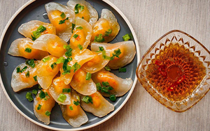 10 món ngon của Việt Nam được báo nước ngoài khen nức nở: 1 món bánh nhiều người Việt còn nhầm