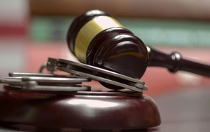 Trả hồ sơ vụ môi giới mại dâm 'ngàn đô' do bị cáo bất ngờ có sổ khám bệnh