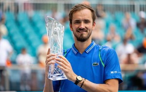 Daniil Medvedev vô địch Miami Masters 2023: Sẽ đua tranh với Nadal, Djokovic ở Roland Garros?