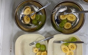 Vụ trường mầm non bị tố bớt suất ăn, phụ huynh bày tỏ: "Con được lấy thêm đồ ăn, nhưng uống 2, 3 cốc nước cam trong veo như thế cũng chẳng có mấy dinh dưỡng"