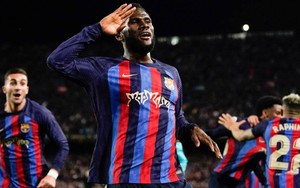 Barcelona: Kinh điển cần một 'Chủ tịch', và đó là Kessie