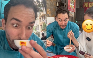 Anh chàng người Pháp thử món sứa đỏ mắm tôm ở Việt Nam và cái kết tròn mắt