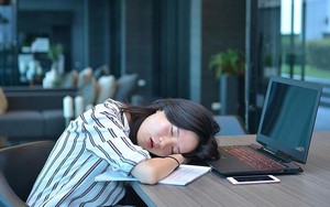 Ngủ trưa sai cách cũng có thể gây ảnh hưởng đến tuổi thọ, có 3 lỗi kinh điển bạn nên sửa càng sớm càng tốt