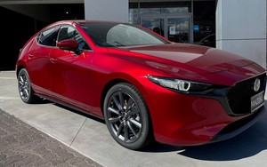 Mazda3 2023 vừa ra mắt không khác gì bản cũ nhưng có công nghệ được bê nguyên từ ‘xe cận sang’ CX-60