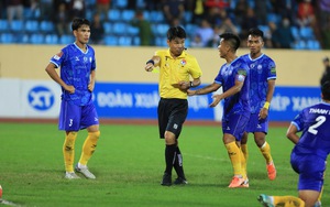 Ban Trọng tài VFF kết luận khó tin về vụ ‘bẻ còi’ sân Thiên Trường