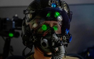 Thứ đắt ngang siêu xe khiến phi công Mỹ 120 ngày không được cắt tóc