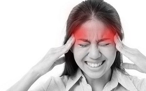 Đau đầu triền miên vì thời tiết thất thường: Chuyên gia chỉ cách phòng tránh