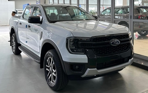 Ford Ranger Sport và XLS 2023 đã về đại lý: Nhiều nâng cấp hợp gu khách Việt, tiếp tục lấn át Hilux và Triton