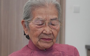 NSƯT Phi Điểu: Hôn nhân viên mãn với nhạc sĩ Phan Nhân, 91 tuổi vẫn tự chạy xe máy đi làm