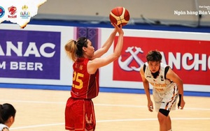 Chị em Thảo My, Thảo Vy nỗ lực hết sức, bóng rổ nữ Việt Nam vẫn thua đáng tiếc trước Malaysia