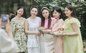 Cũng chăm con nhỏ mà nhìn vào hội mẹ bỉm này sao mà "chill": Rủ nhau đi workshop, cuộc sống lúc nào cũng vui vẻ, tích cực