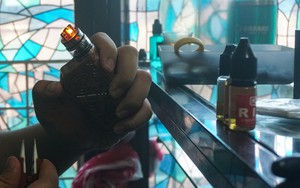 Tỷ lệ thanh thiếu niên sử dụng thuốc lá điện tử ở Canada cao nhất thế giới