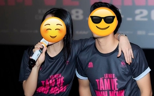 Cặp đôi 'Lật mặt 6' quá tình tứ ở sự kiện PR phim: Có nhiều 'hành động lạ', tiếc là lên phim lại ít cảnh ngọt