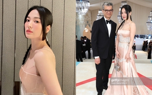 Bóc trần nhan sắc thật của Song Hye Kyo qua “ống kính tử thần” Getty Images và cam thường tại Met Gala 2023, liệu có bớt lung linh?