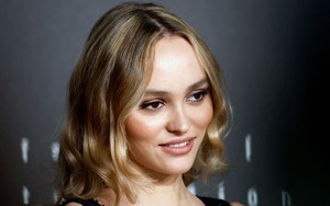 Lily-Rose Depp - con gái Johnny Depp - không quan tâm khi 'The Idol' bị chỉ trích là khiêu dâm phản cảm