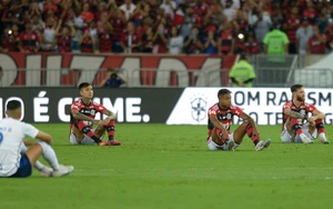 Hai CLB Brazil biểu tình theo cách 'độc lạ' để ủng hộ Vinicius trong cuộc chiến chống phân biệt chủng tộc