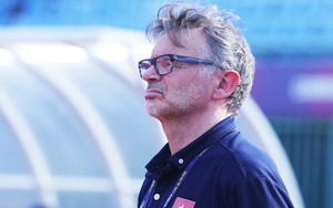 Panda Cup bị hủy, HLV Troussier được gỡ áp lực