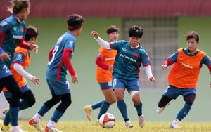 Tuyển nữ Việt Nam vượt qua thử thách