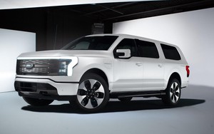 Ford làm SUV điện cỡ lớn ngang tầm VinFast VF 9 nhưng khách hàng phải mòn mỏi chờ đến 2026 mới có thể mua