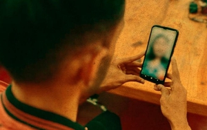 Nhận được cuộc gọi chớp nhoáng, hình ảnh và âm thanh chập chờn từ người thân: Tắt máy nhanh và hãy gọi cảnh sát!