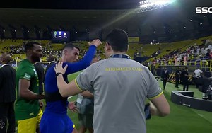 Ronaldo lại có hành động đáng xấu hổ sau trận hòa của Al Nassr