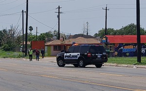 Mỹ: Xe lao vào đám đông, ít nhất 7 người thiệt mạng