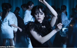 Jenna Ortega của 'Wednesday' chiến thắng ngoạn mục tại lễ trao giải MTV Movie & TV 2023