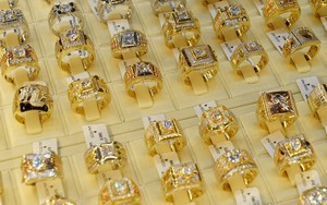 Giá vàng sáng 8/5 giảm 50 nghìn đồng/lượng